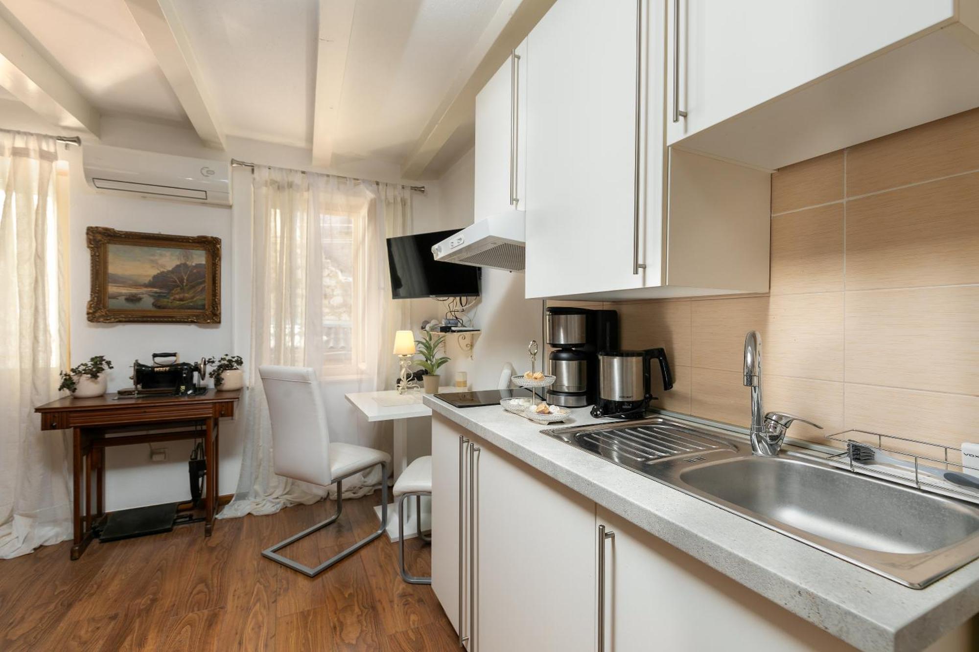 Duplex Apartment Camelia In Charming Old Town Rovinj Eksteriør billede