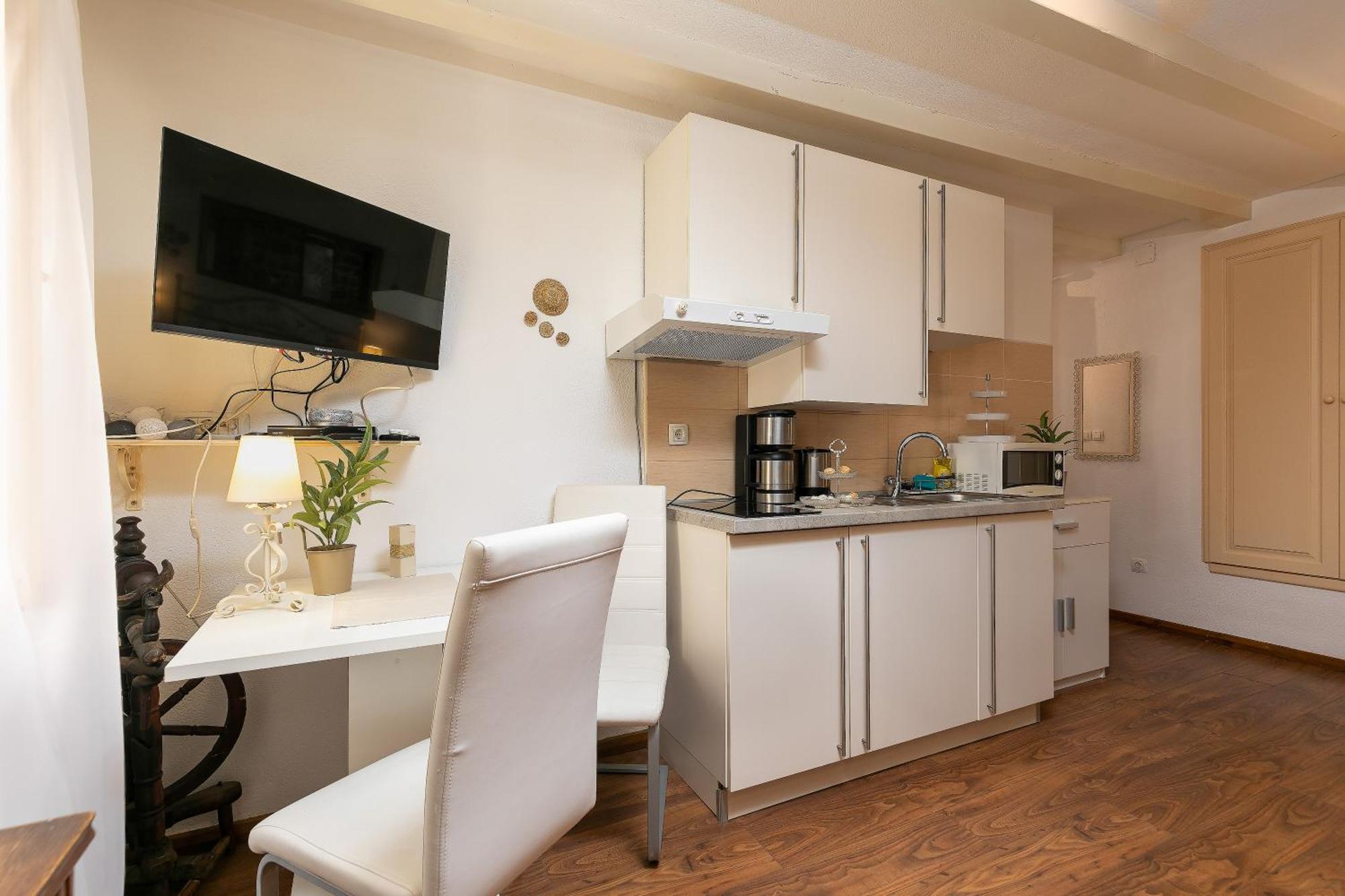 Duplex Apartment Camelia In Charming Old Town Rovinj Eksteriør billede
