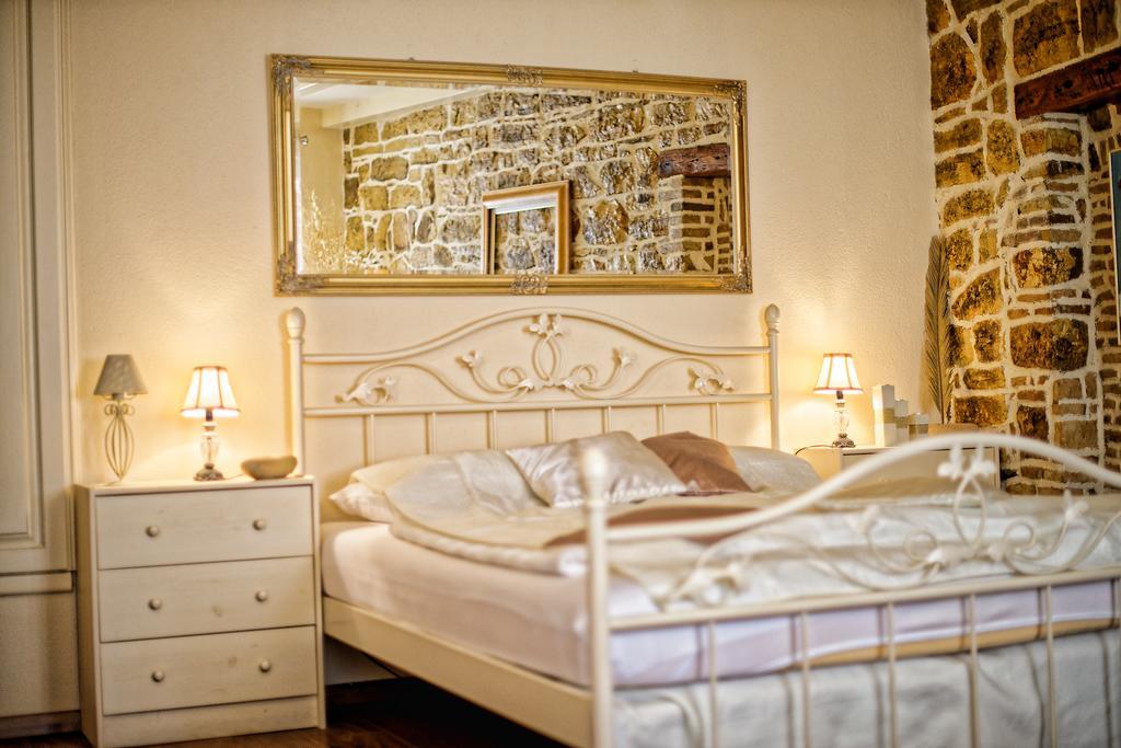 Duplex Apartment Camelia In Charming Old Town Rovinj Eksteriør billede