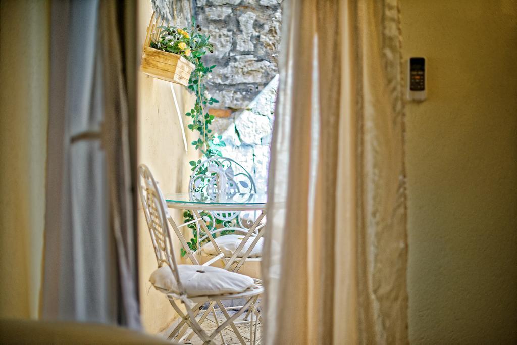 Duplex Apartment Camelia In Charming Old Town Rovinj Eksteriør billede